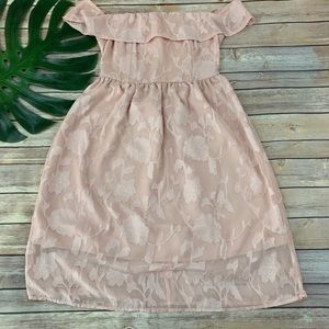 cupcakes & cashmere Blush Pink Off-Shoulder Floral Dress